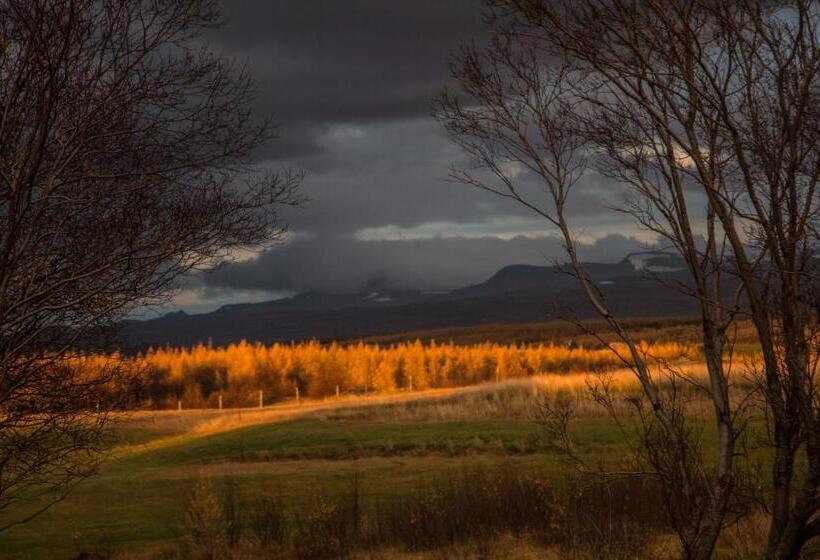 پانسیون Mjóanes Accommodation