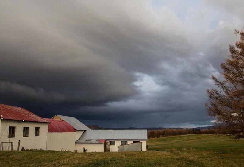 پانسیون Mjóanes Accommodation