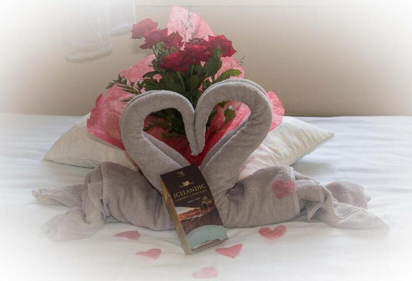 پانسیون Mjóanes Accommodation