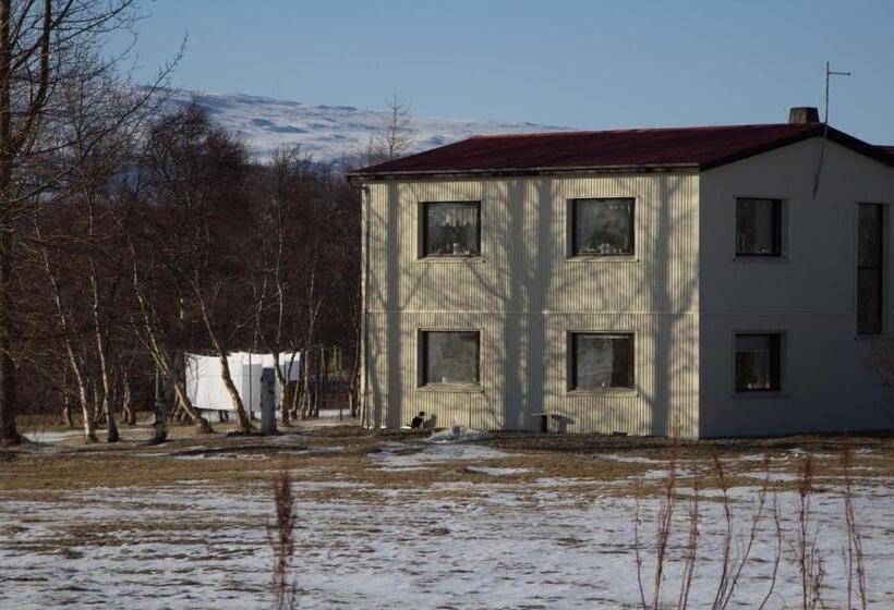 پانسیون Mjóanes Accommodation