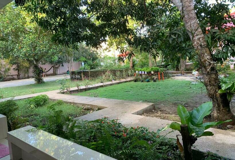 پانسیون Powers  Holiday Vacations