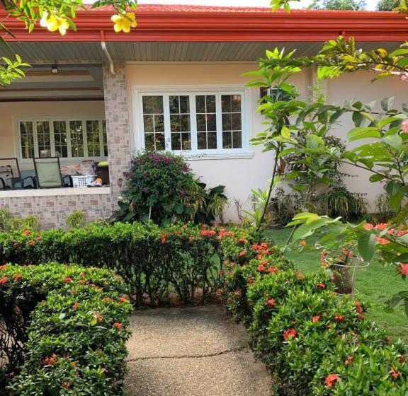 پانسیون Powers  Holiday Vacations