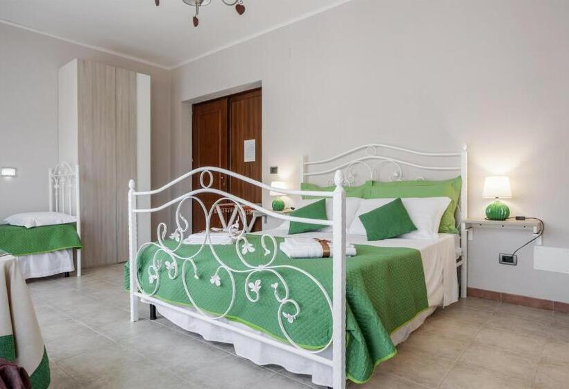 بنسيون Villa Salvatore