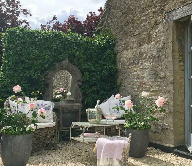 Pytts House Boutique Bed & Breakfast