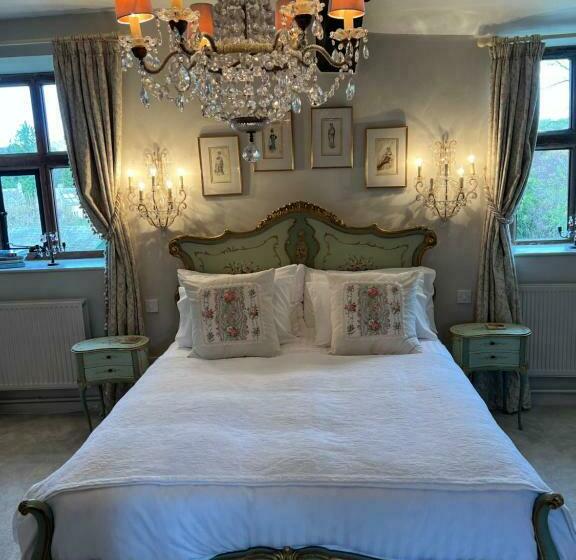 Pytts House Boutique Bed & Breakfast