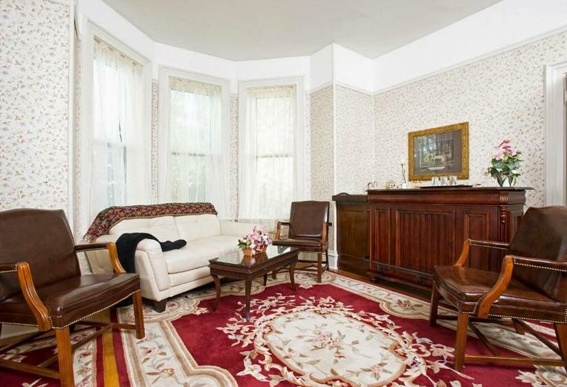 هاستل Historic Sion Bass Guest House