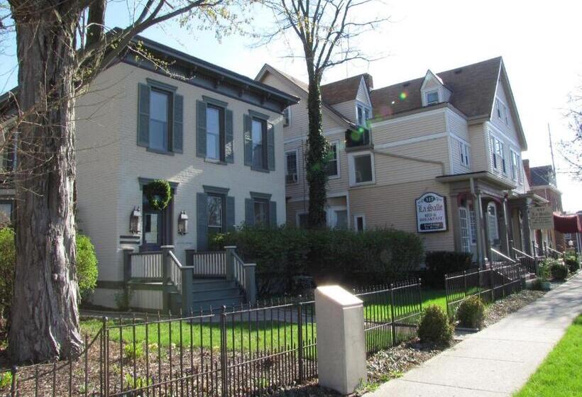 هاستل Historic Sion Bass Guest House