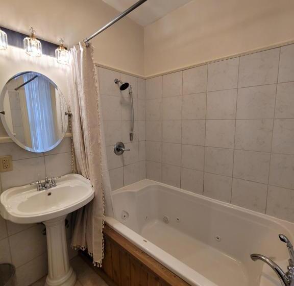 هاستل Historic Sion Bass Guest House