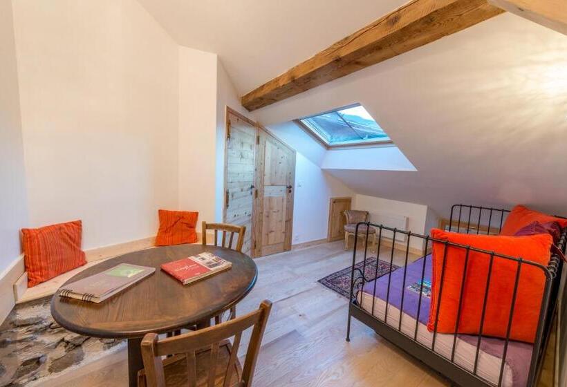 مبيت وإفطار Au Cheval Blanc   Appartements Et Chambres D Hôtes