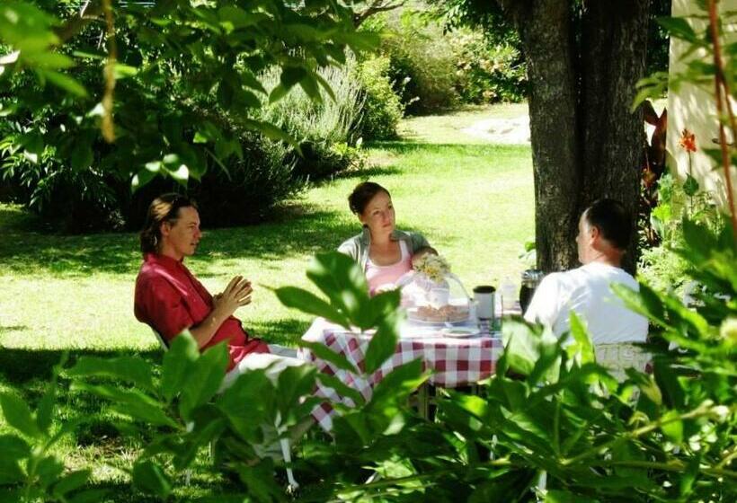 مبيت وإفطار Fleur Bleue & The Timber Frame