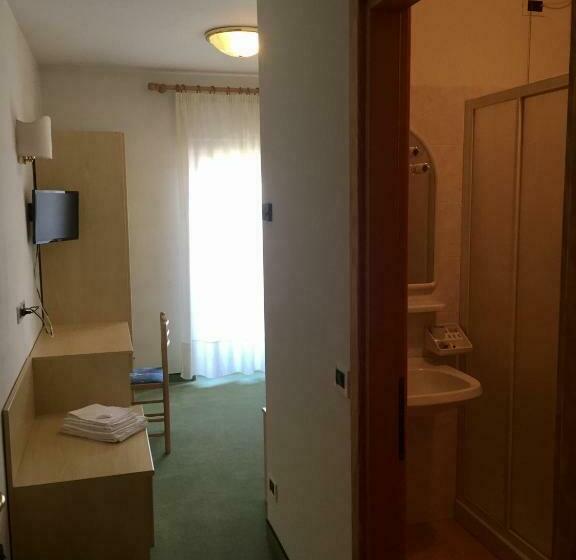 مبيت وإفطار Garnì Mariolina