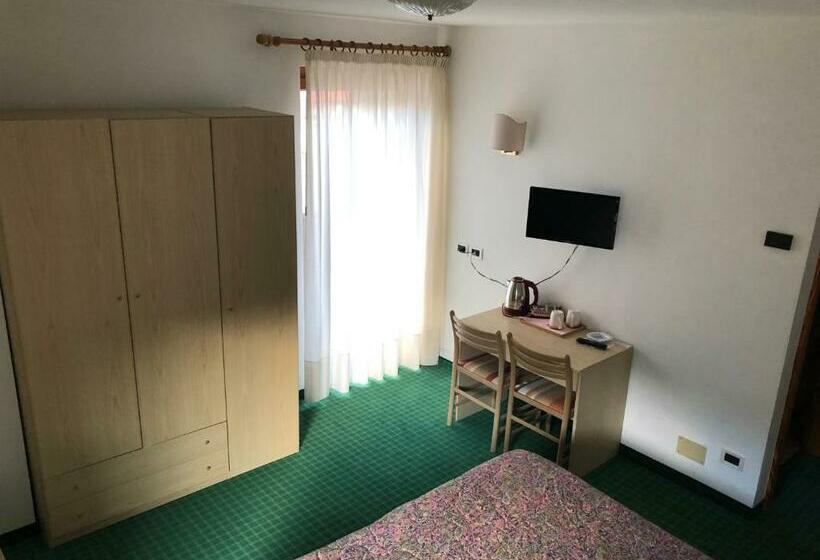 مبيت وإفطار Garnì Mariolina