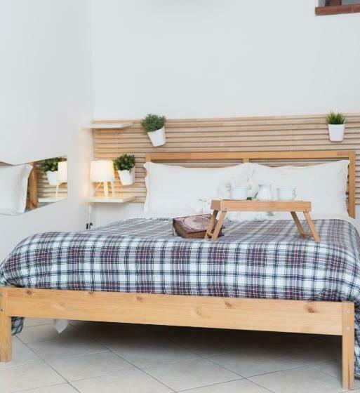 تختخواب و صبحانه Loft Style Taverna