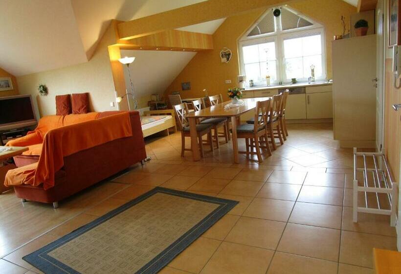 ベッドアンドブレックファースト Pension Kölzer