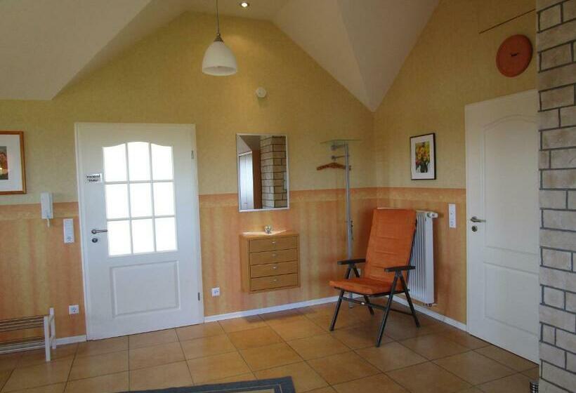 ベッドアンドブレックファースト Pension Kölzer