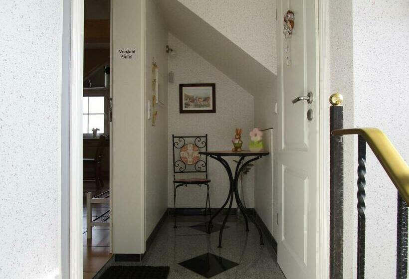 Bed and Breakfast Pension Kölzer