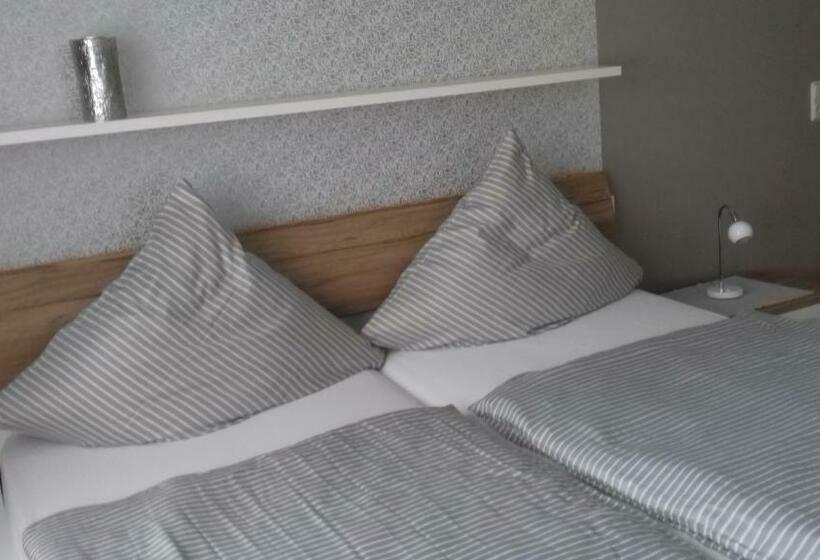 Bed and Breakfast Pension Kölzer