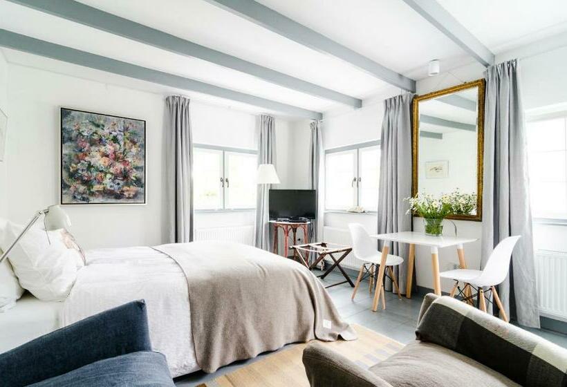 住宿加早餐 The Pool House