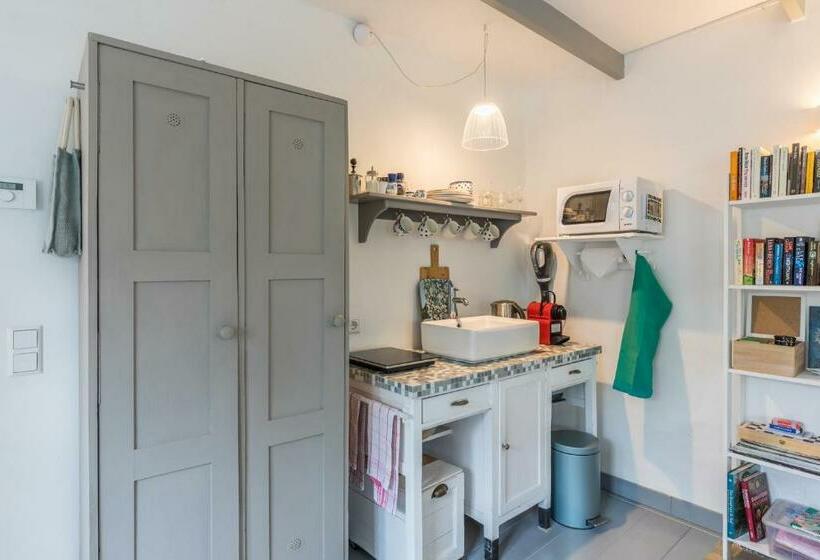 住宿加早餐 The Pool House