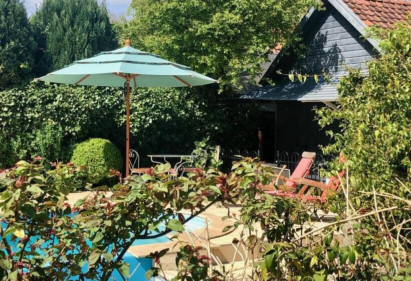 住宿加早餐 The Pool House