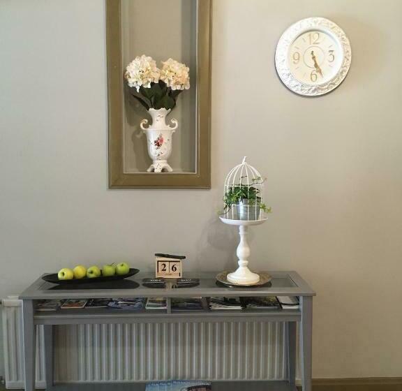 Cafe Restaurant & Hotel Saima