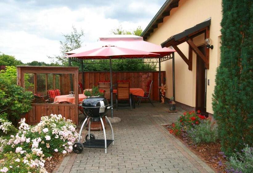 Отель Landhaus Hof Schlenstedt