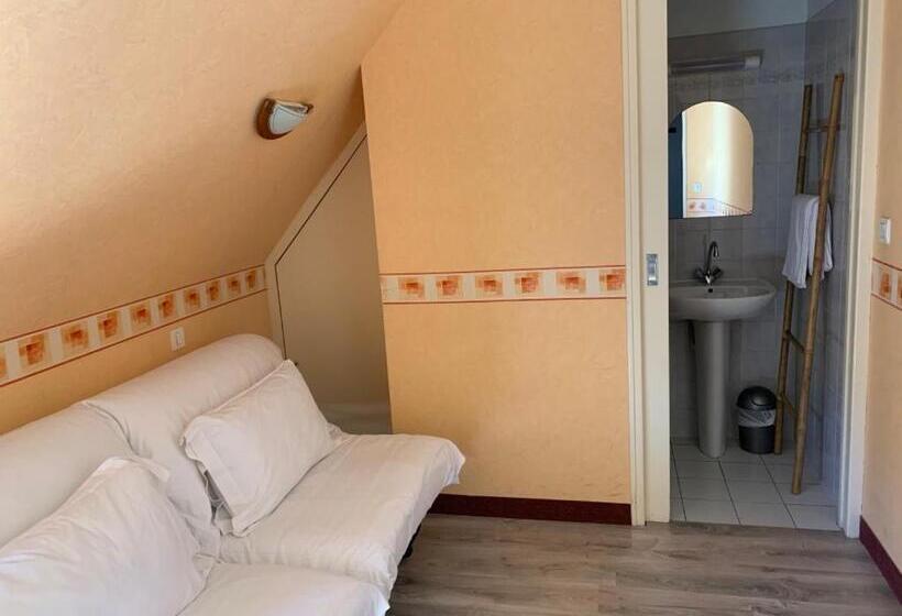 בית מלון כפרי Le Grillon