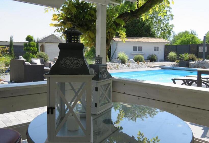 Les Rives Des Habsbourg