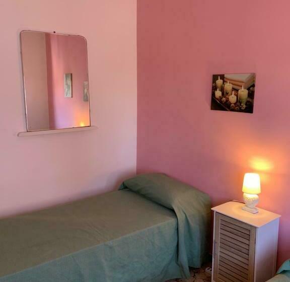 ペンション Affittacamere Serravalle Shopping