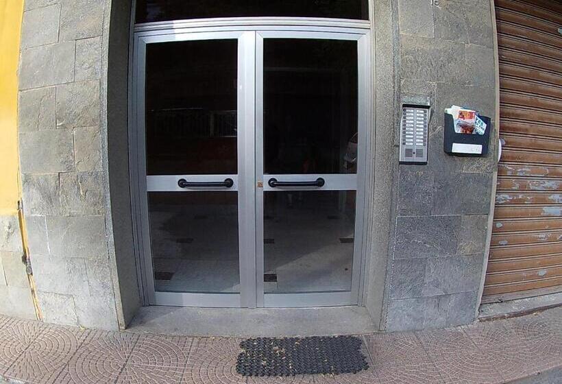 ペンション Affittacamere Serravalle Shopping