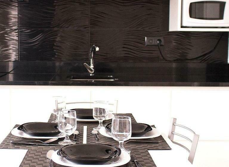 بنسيون Avenida