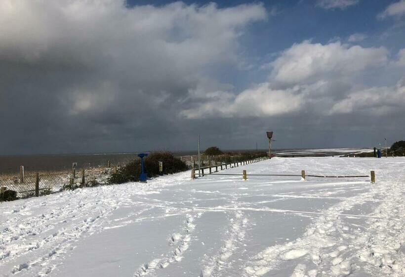 بنسيون Burlington House Guest House