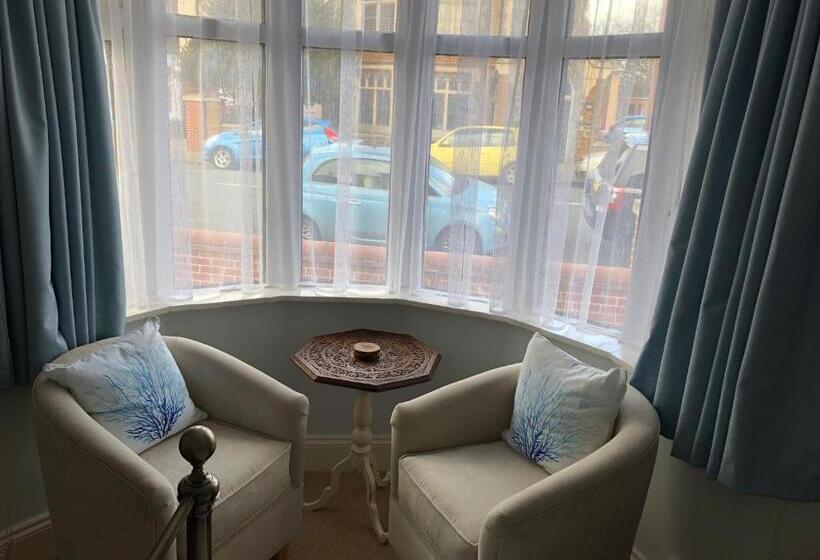 بنسيون Burlington House Guest House