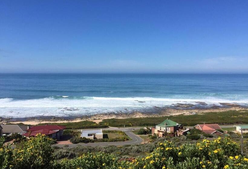 بنسيون Captain Sunshine Guest House