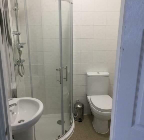 פנסיון Good Intent Rooms