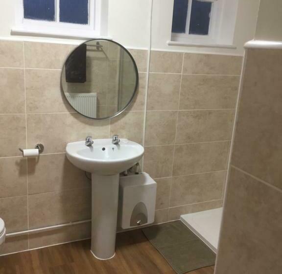 Пансион Good Intent Rooms