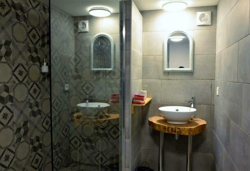 ペンション Il était Une Fois