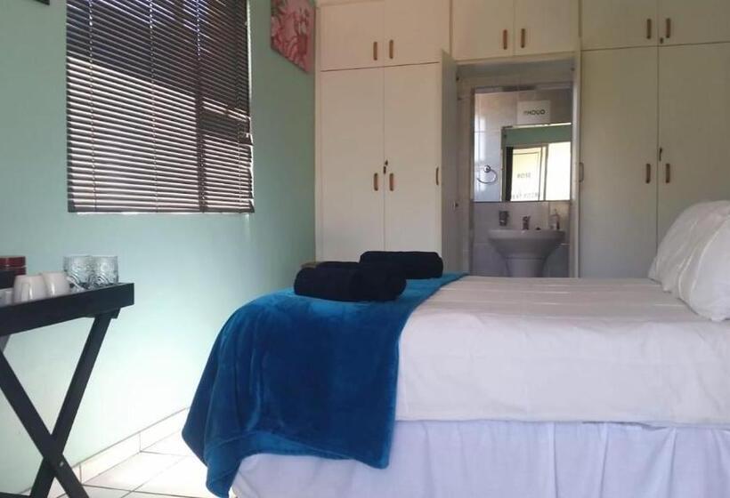 ペンション Mountainia Inn