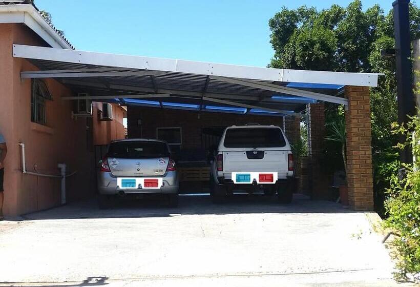 بنسيون Mountainia Inn