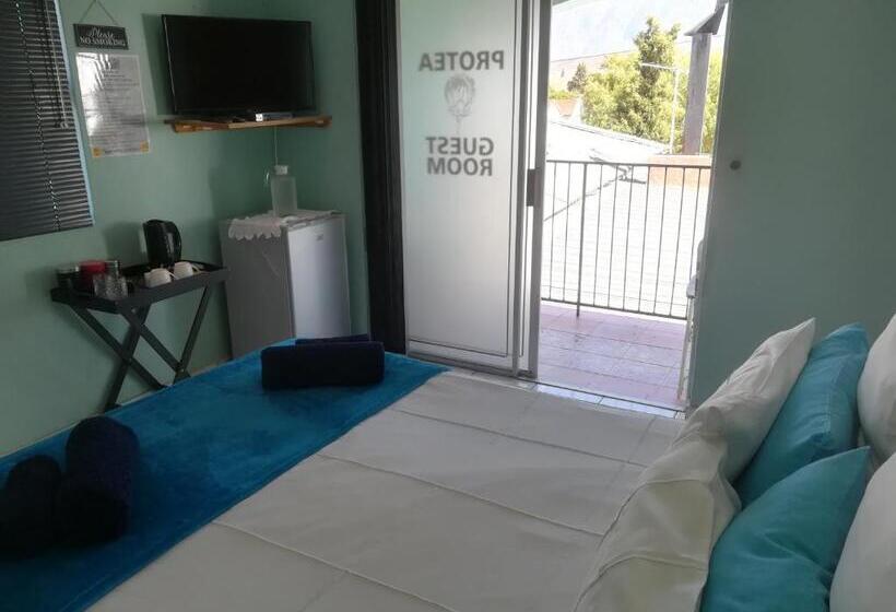 ペンション Mountainia Inn