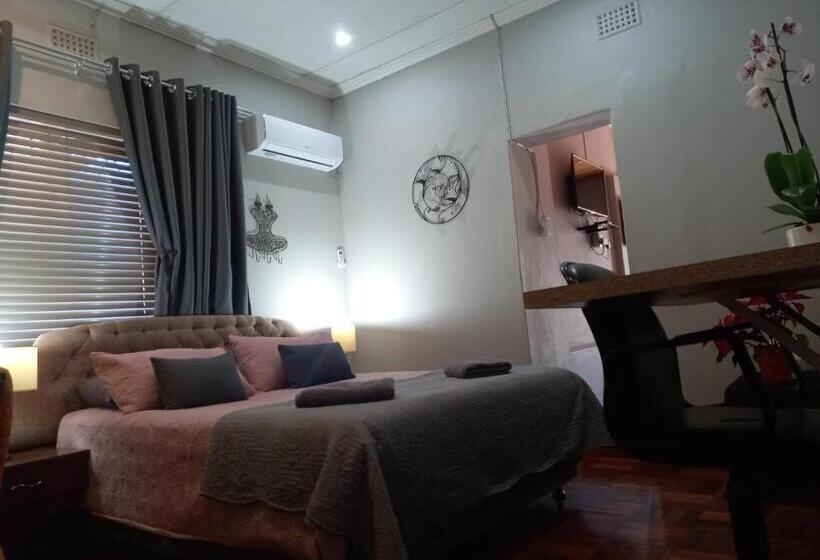 بنسيون Mountainia Inn