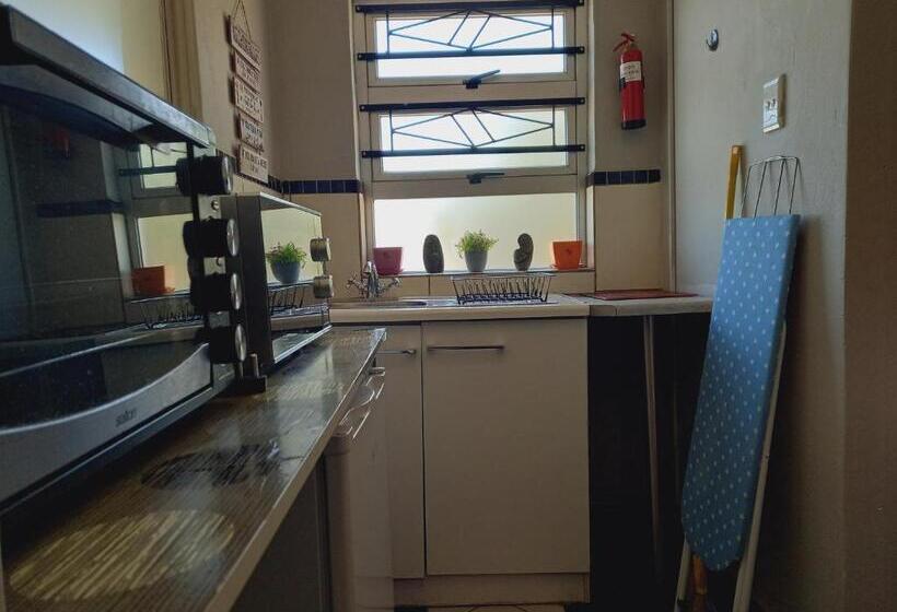 بنسيون Mountainia Inn