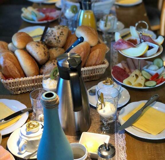 بنسيون Rebstöckel