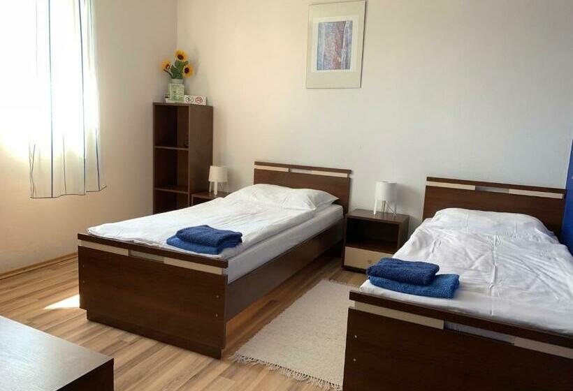 Пансион Relax & Tenis Club