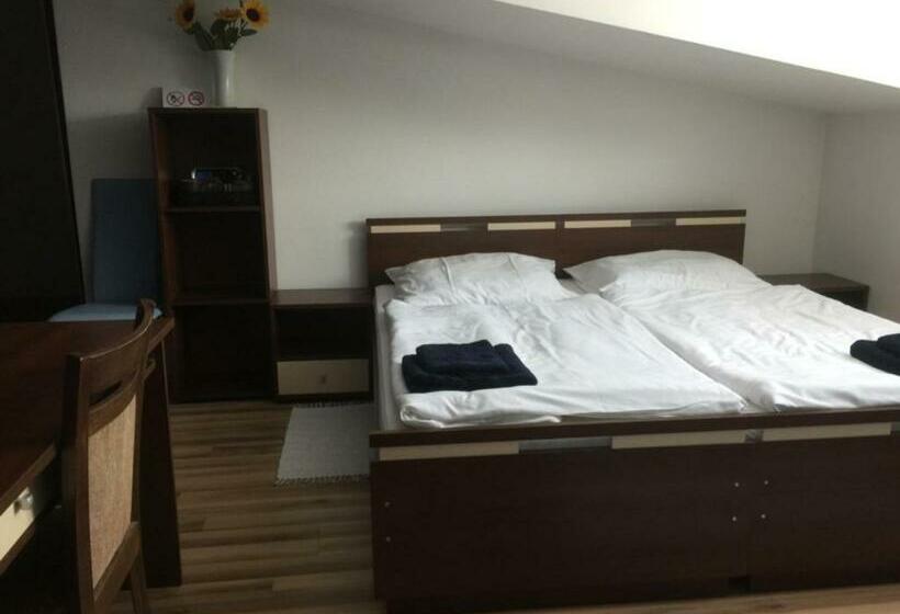 Пансион Relax & Tenis Club