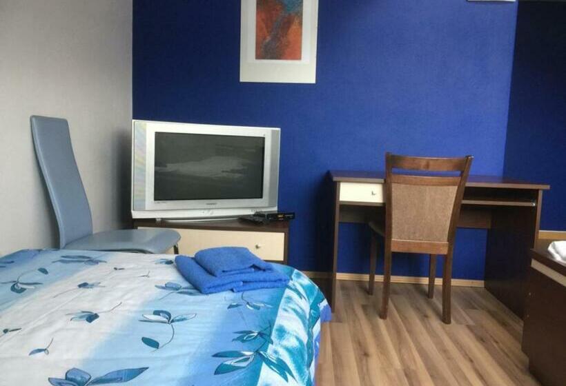 Пансион Relax & Tenis Club