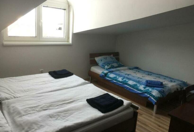 Пансион Relax & Tenis Club