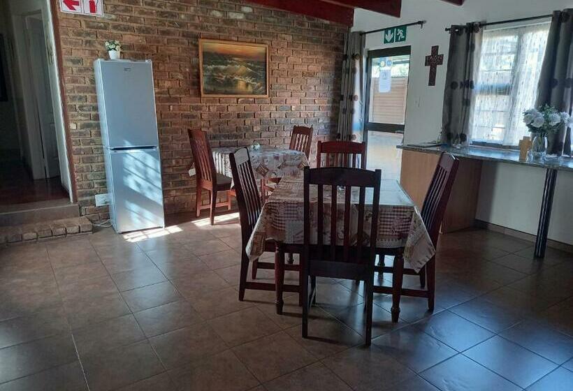 Пансион White Rose Guest House