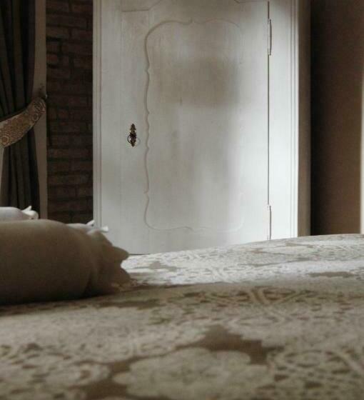 Bed and Breakfast Alle Fronde