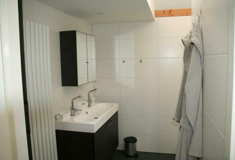 مبيت وإفطار Benb Zuidoord